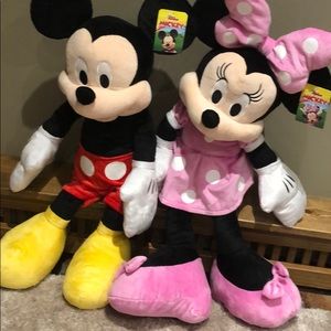 NWT Adorable Mickey & Minnie Stuffed Toys